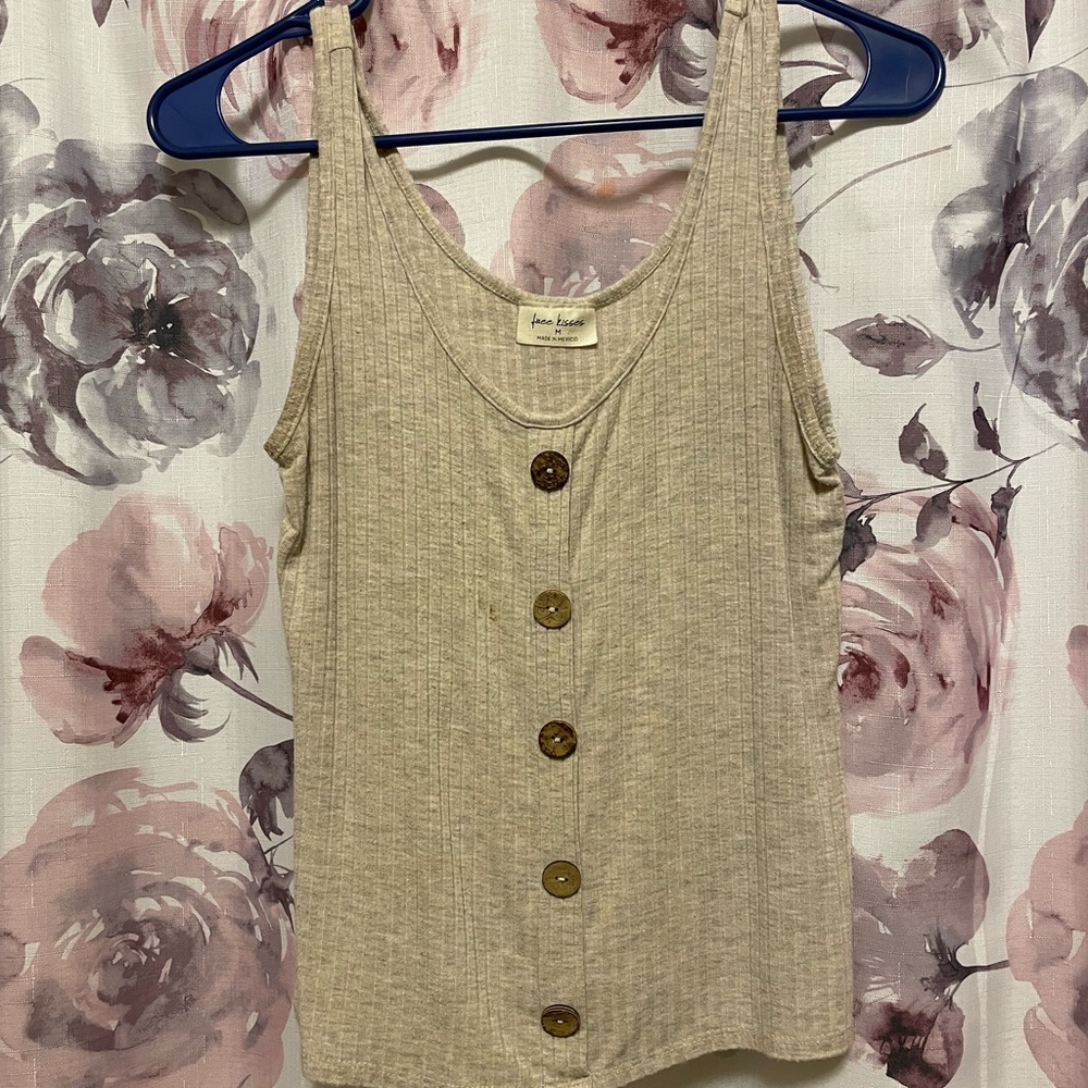 Cute sleeveless cream top